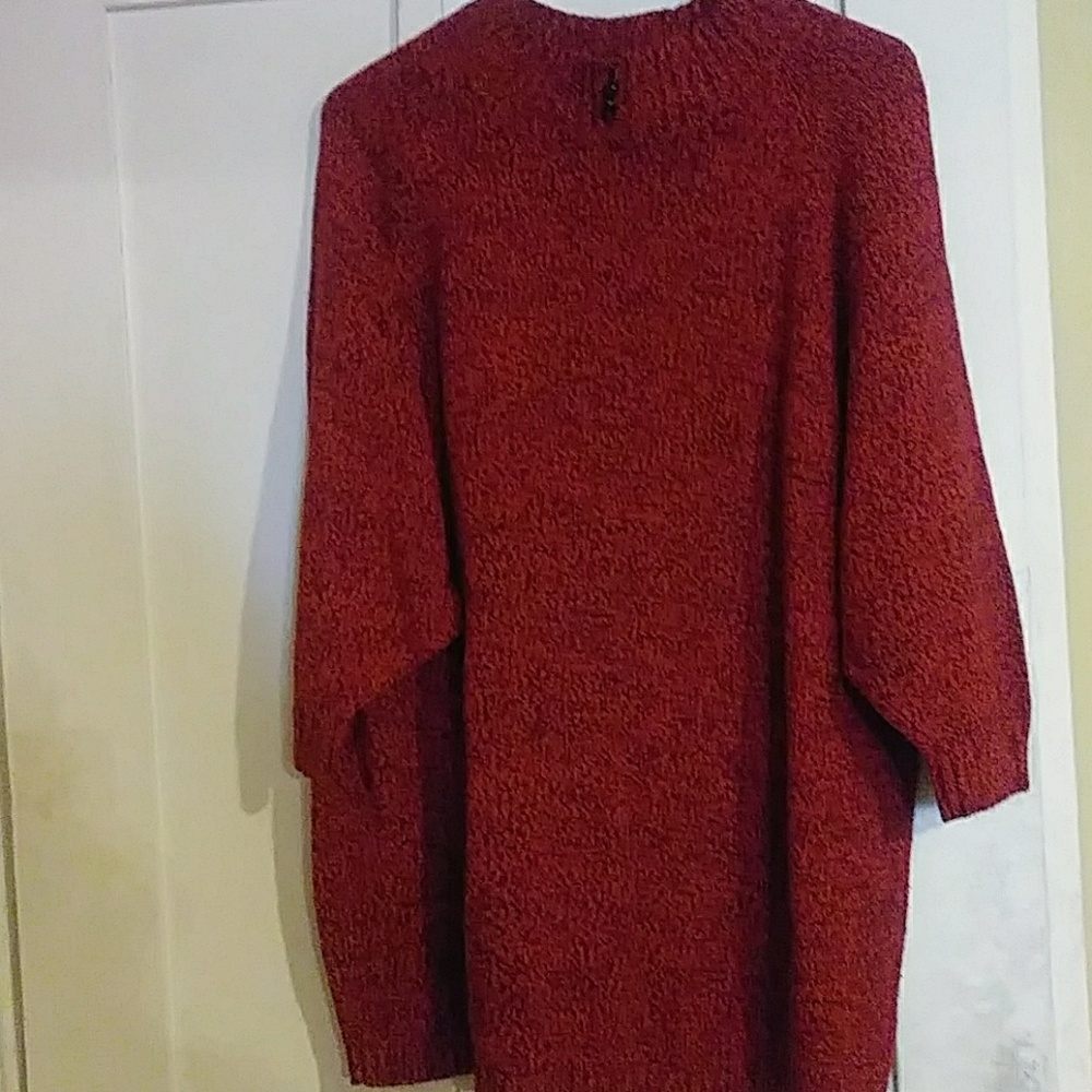 Sweater - Picture 1 of 3